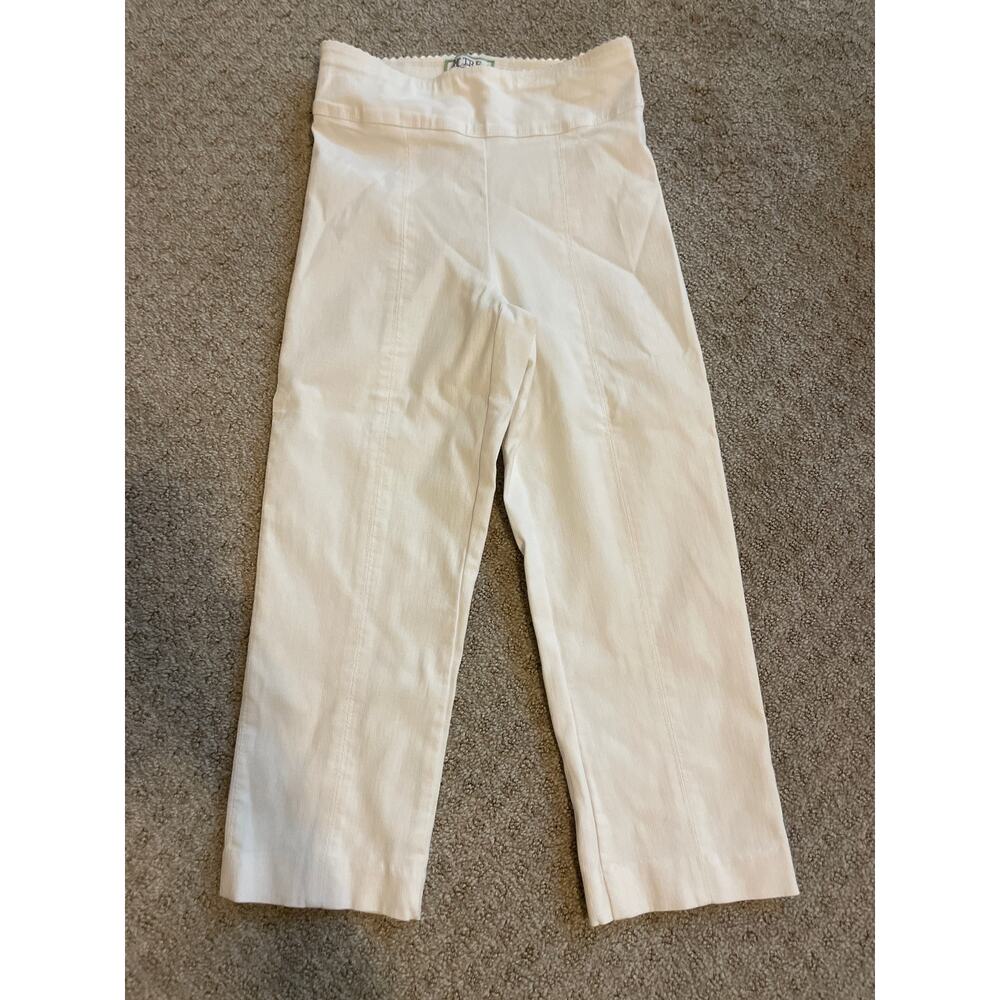 Tre Boutique Mason White Pull On Split Hem Capri Pants